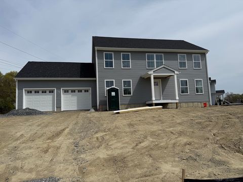 154 Tess Abigail Ln Swansea MA 02777
