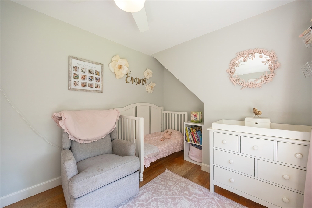 Attleboro, Massachusetts 02703, United States, 3 Bedrooms Bedrooms, ,2 BathroomsBathrooms,Residential,Pending,145913