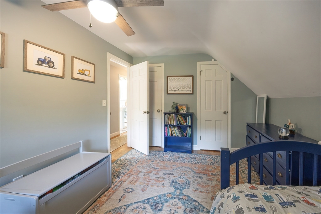 Attleboro, Massachusetts 02703, United States, 3 Bedrooms Bedrooms, ,2 BathroomsBathrooms,Residential,Pending,145913