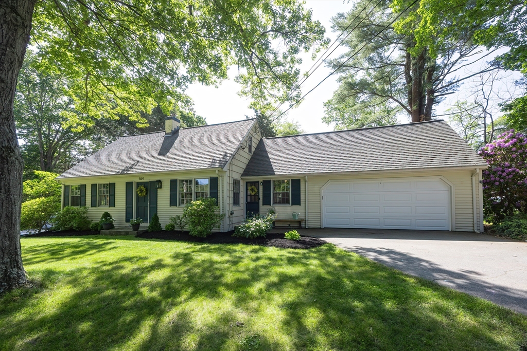 Attleboro, Massachusetts 02703, United States, 3 Bedrooms Bedrooms, ,2 BathroomsBathrooms,Residential,Pending,145913