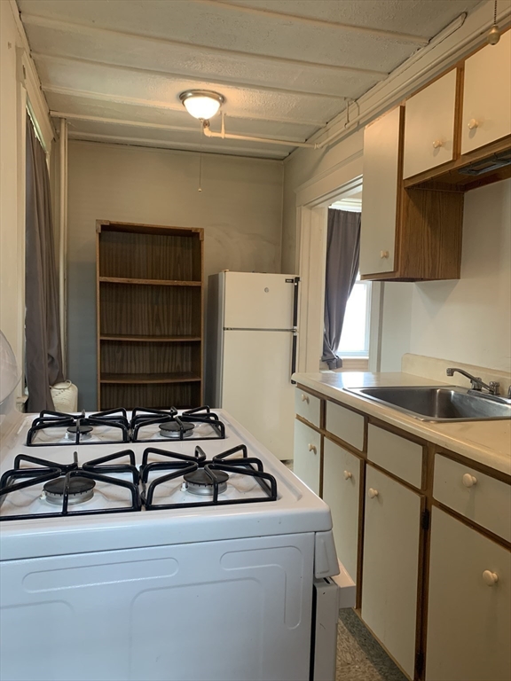 1607 Commonwealth Ave 7