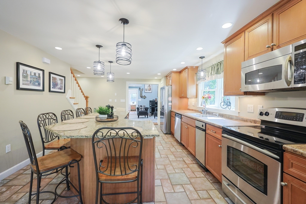 211 Hayden Rowe St