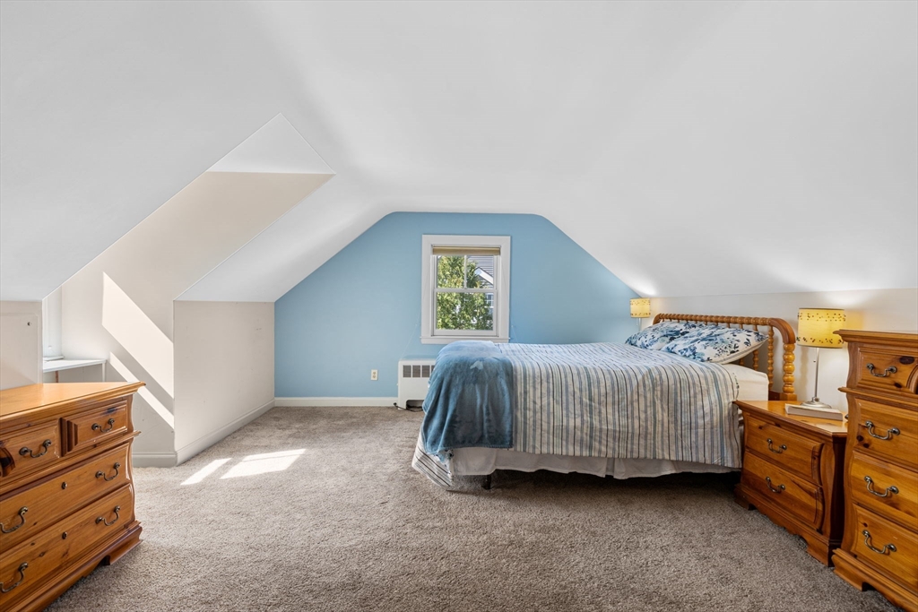 Stoneham, Massachusetts 02180, United States, 3 Bedrooms Bedrooms, ,2 BathroomsBathrooms,Residential,Pending,139604