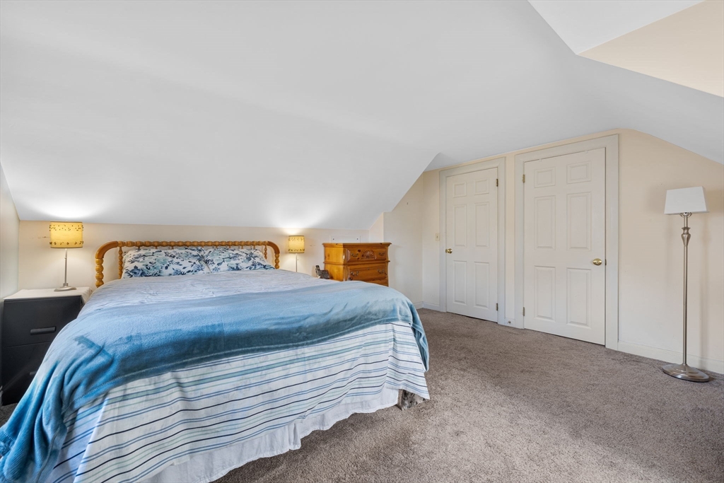 Stoneham, Massachusetts 02180, United States, 3 Bedrooms Bedrooms, ,2 BathroomsBathrooms,Residential,Pending,139604