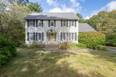 11 Old Farm Rd Douglas MA 01516
