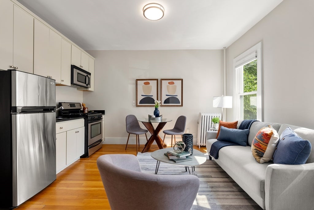 51 Lopez Street 4
