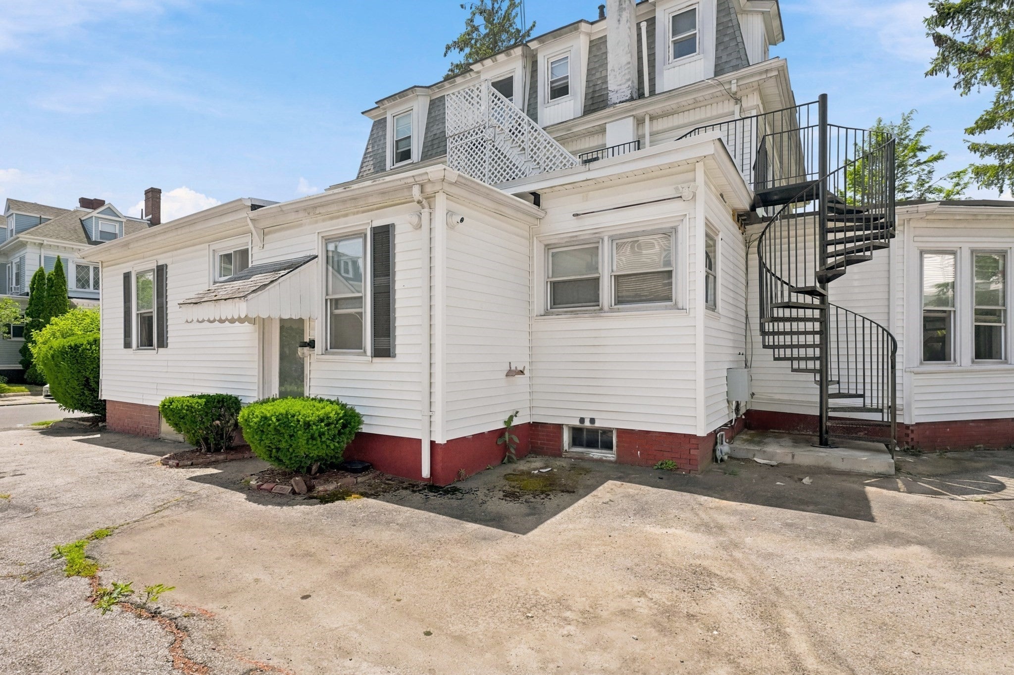 62 Nahant St.
