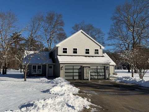 32 Barracks Road 32 Hudson MA 01749