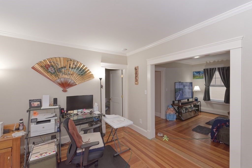 4 Diana St
