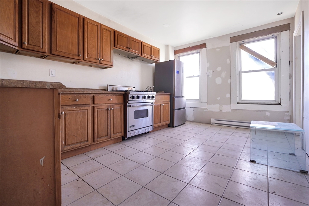 213 W 9th St, Boston, MA Photo #11