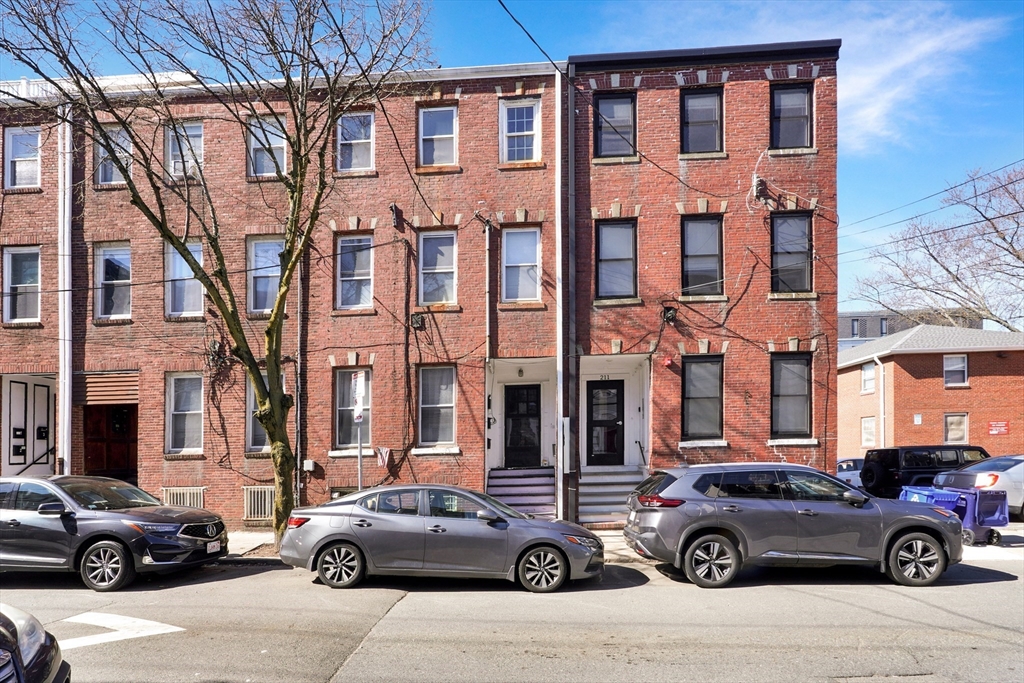 213 W 9th St, Boston, MA Photo #1