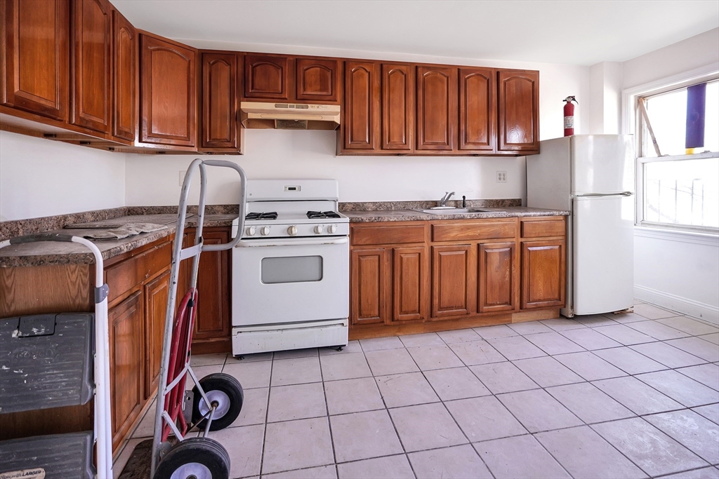213 W 9th St, Boston, MA Photo #21