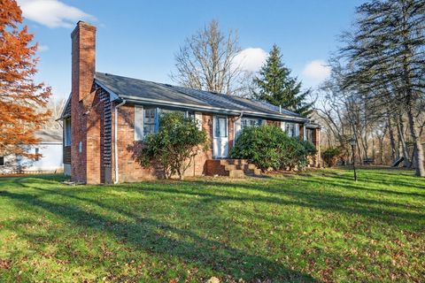 79 Cedar Ave Swansea MA 02777