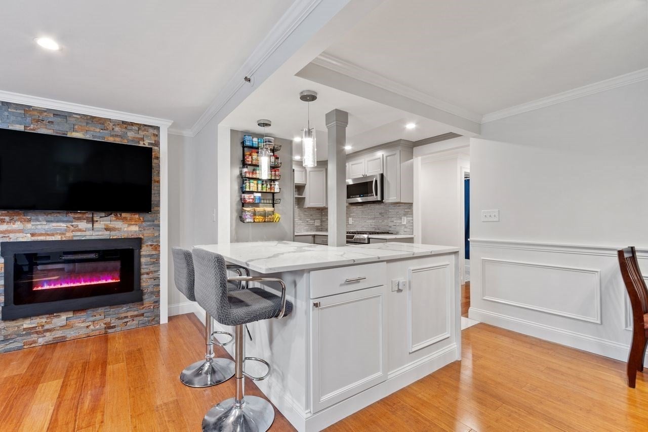 49 Lantern Ln #8, Dracut, MA Photo #1