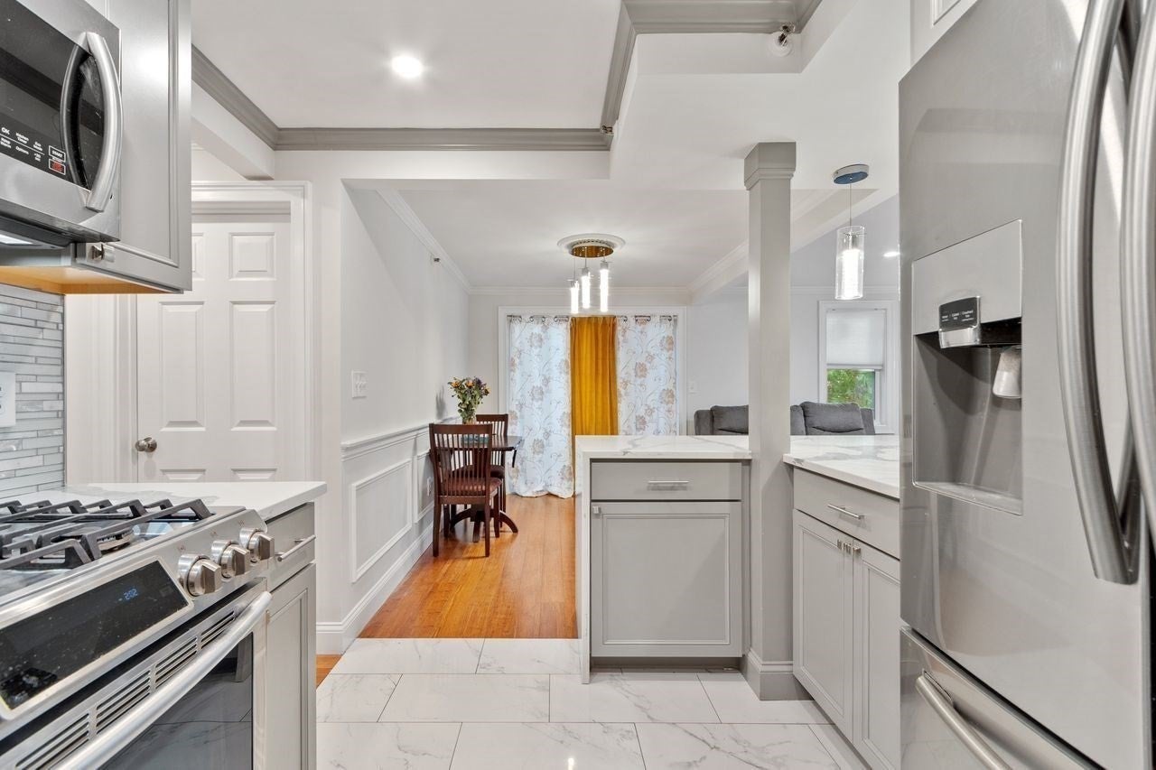 49 Lantern Ln #8, Dracut, MA Photo #12