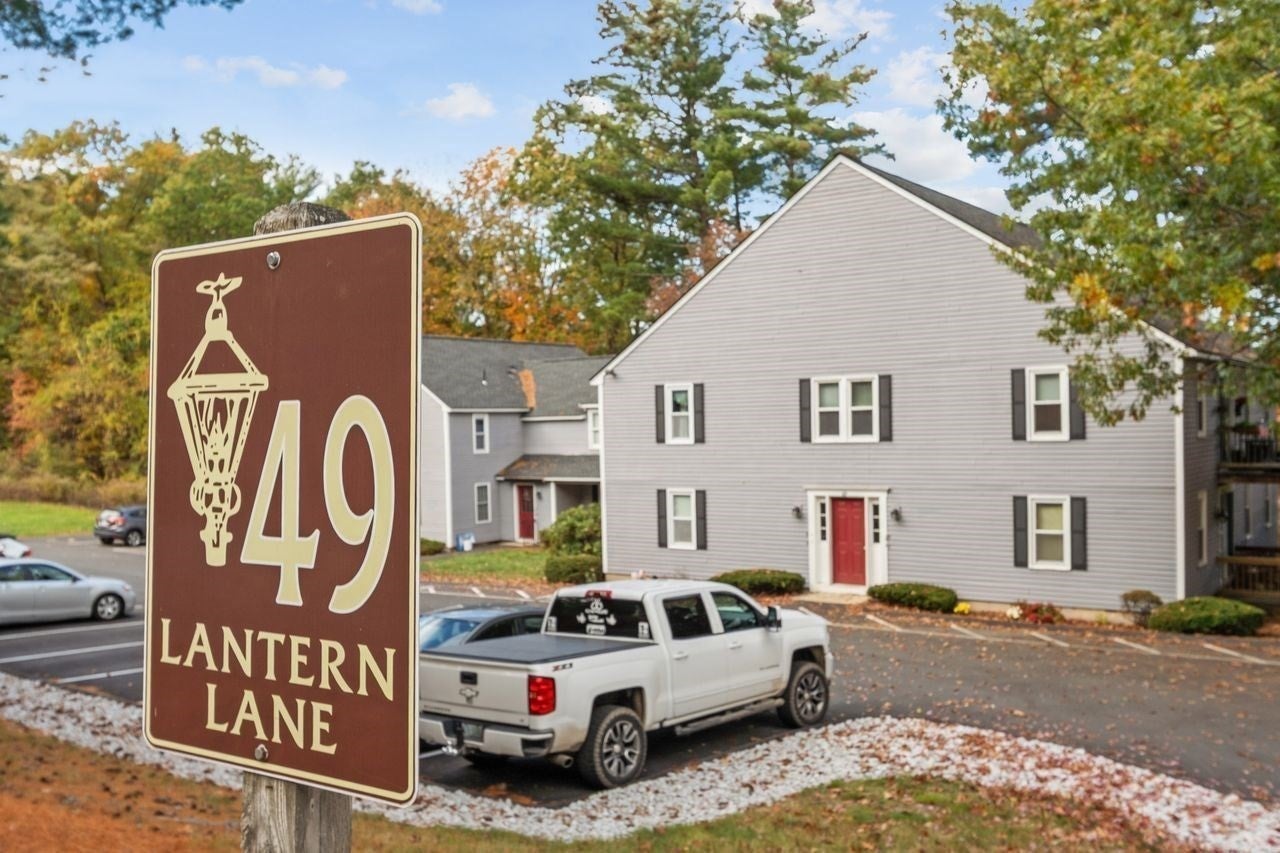 49 Lantern Ln #8, Dracut, MA Photo #36