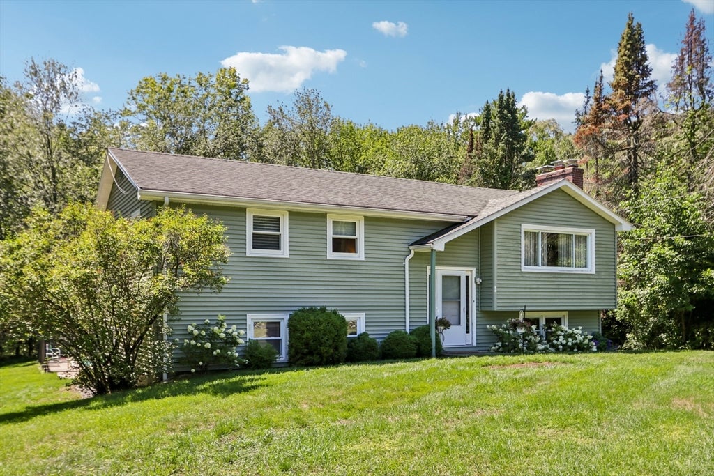 96 Harvard Rd