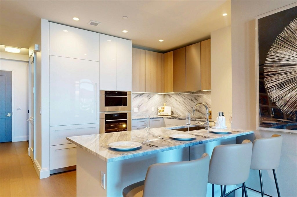 240 Devonshire Street U4210