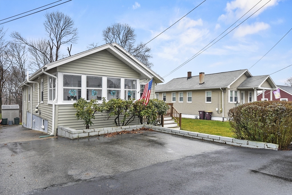 43 Harding Ave