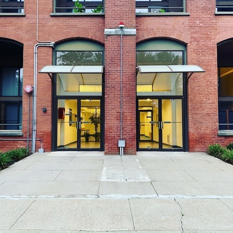 96 Old Colony Ave 227