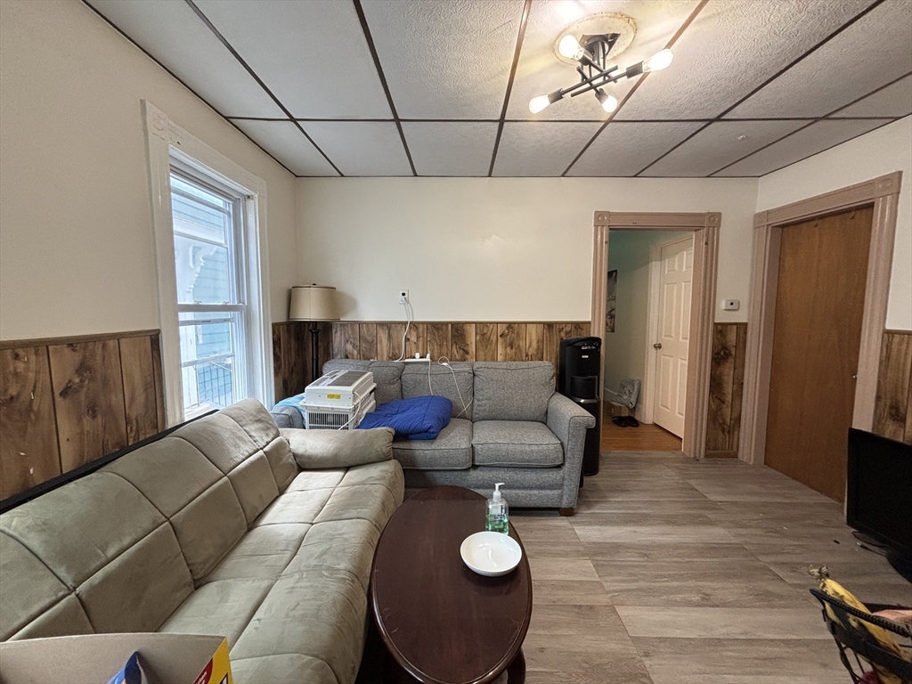 33 Jefferson St 1