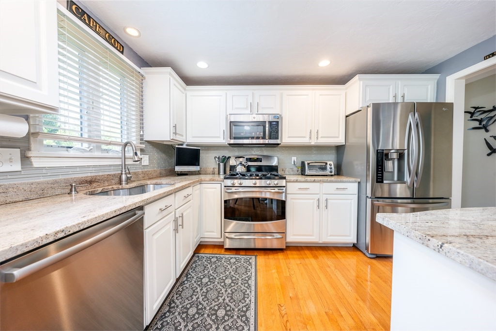 19 Longwood Rd 243