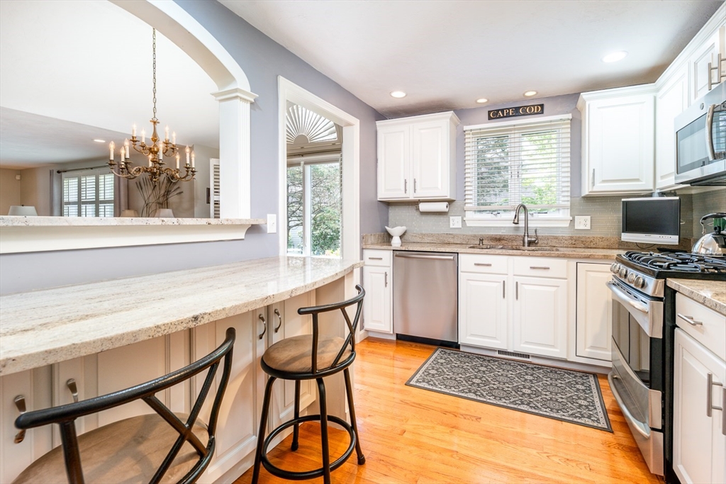 19 Longwood Rd 243
