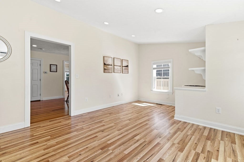 92 Lake Ave, Walpole, MA, 92 Lake Ave, Walpole, MA Photo #11