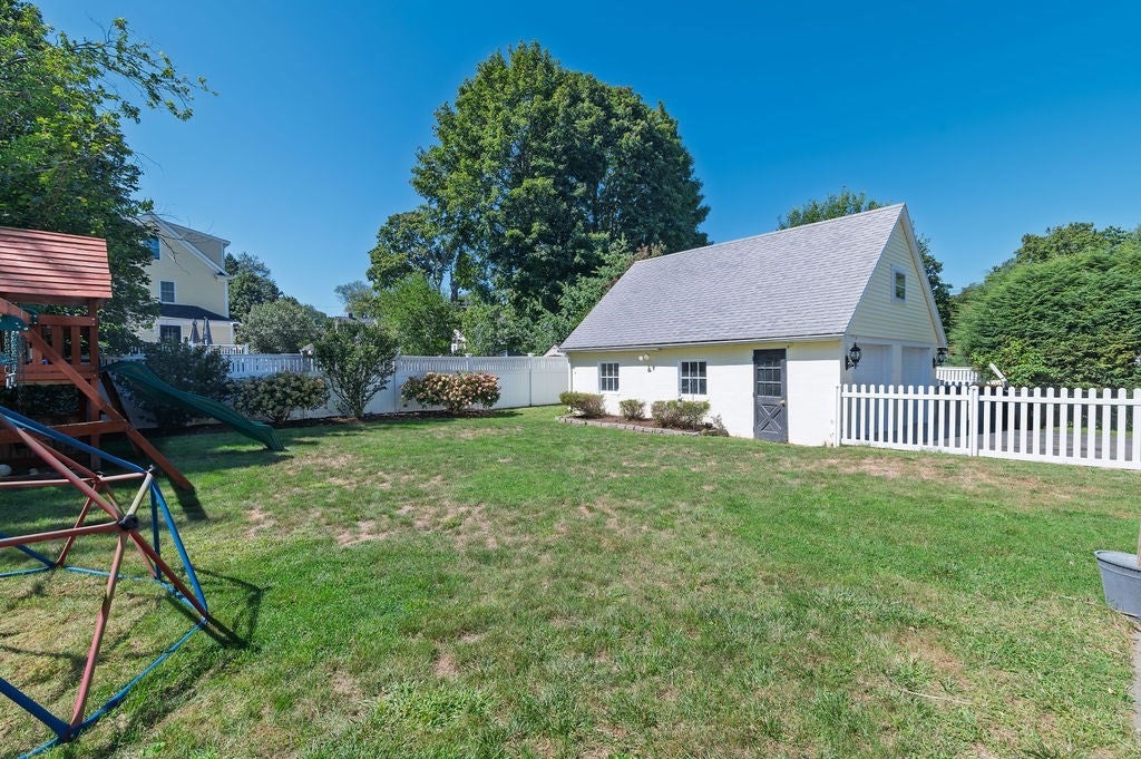 92 Lake Ave, Walpole, MA, 92 Lake Ave, Walpole, MA Photo #30