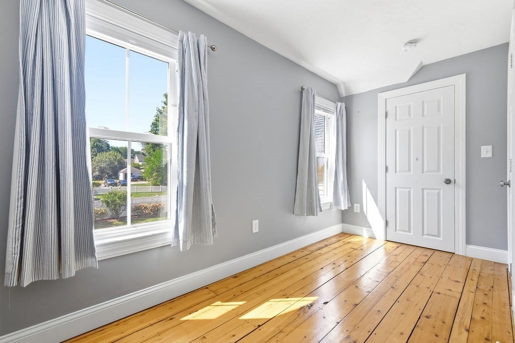 92 Lake Ave, Walpole, MA, 92 Lake Ave, Walpole, MA Photo #21