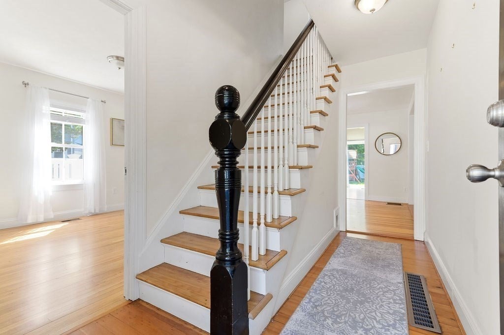 92 Lake Ave, Walpole, MA, 92 Lake Ave, Walpole, MA Photo #17