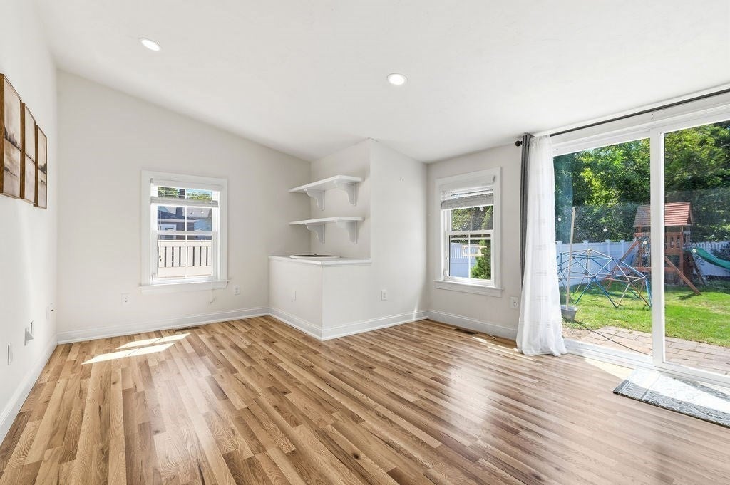 92 Lake Ave, Walpole, MA, 92 Lake Ave, Walpole, MA Photo #12