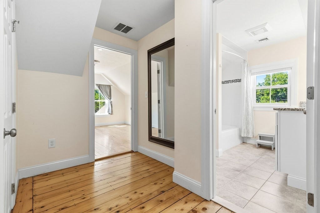 92 Lake Ave, Walpole, MA, 92 Lake Ave, Walpole, MA Photo #18