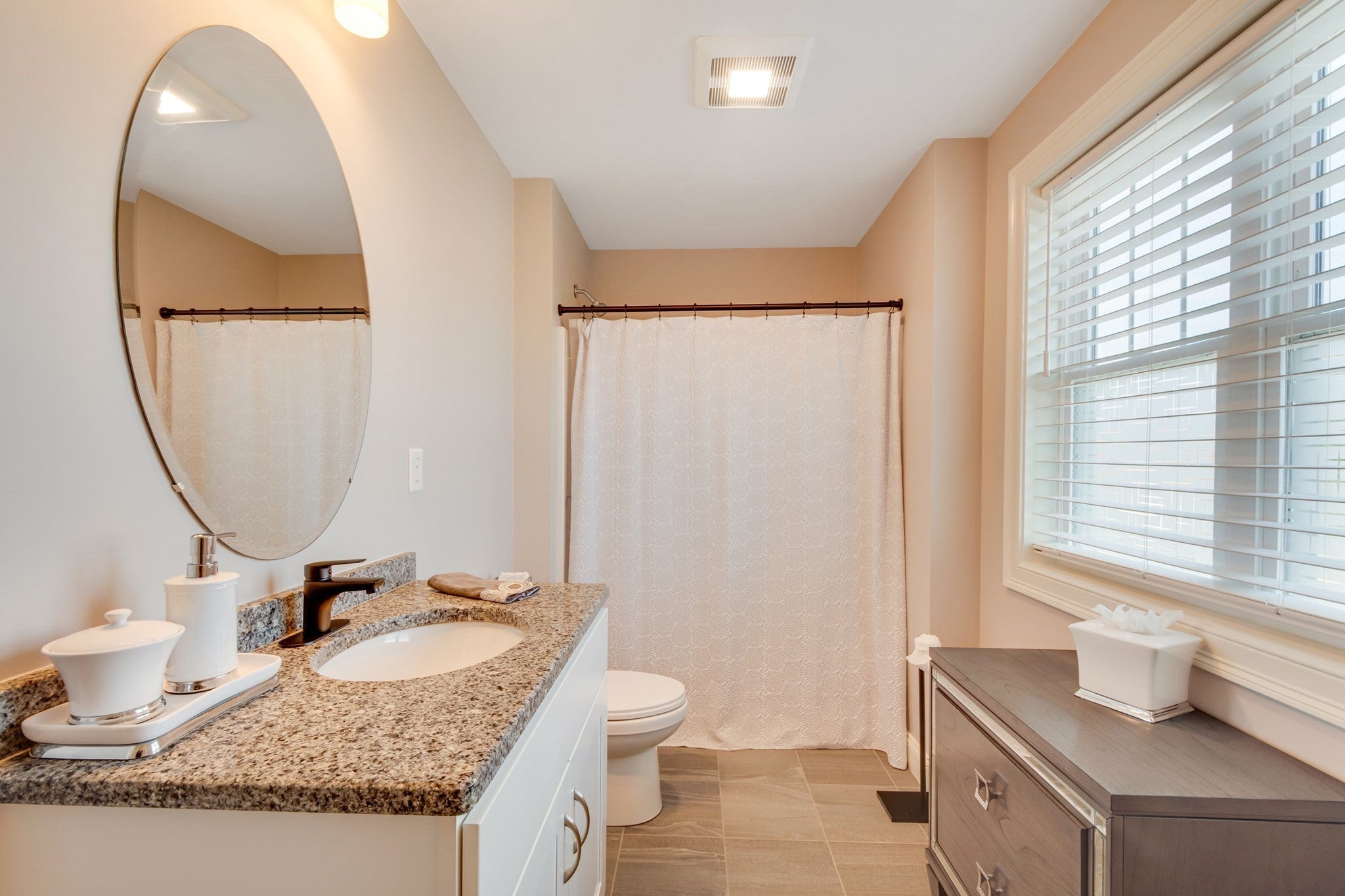 1409 Kenwood Way #1409, Clinton, MA, 1409 Kenwood Way #1409, Clinton, MA Photo #24