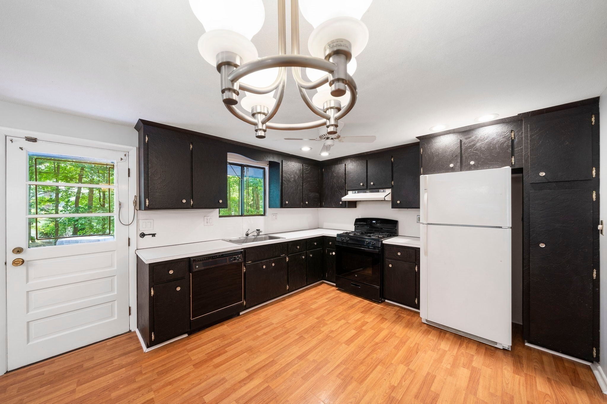 26 Cedarcrest Rd, Canton, MA, 26 Cedarcrest Rd, Canton, MA Photo #4