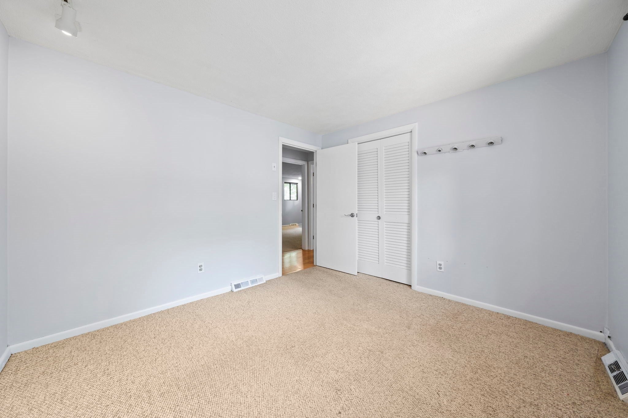 26 Cedarcrest Rd, Canton, MA, 26 Cedarcrest Rd, Canton, MA Photo #25
