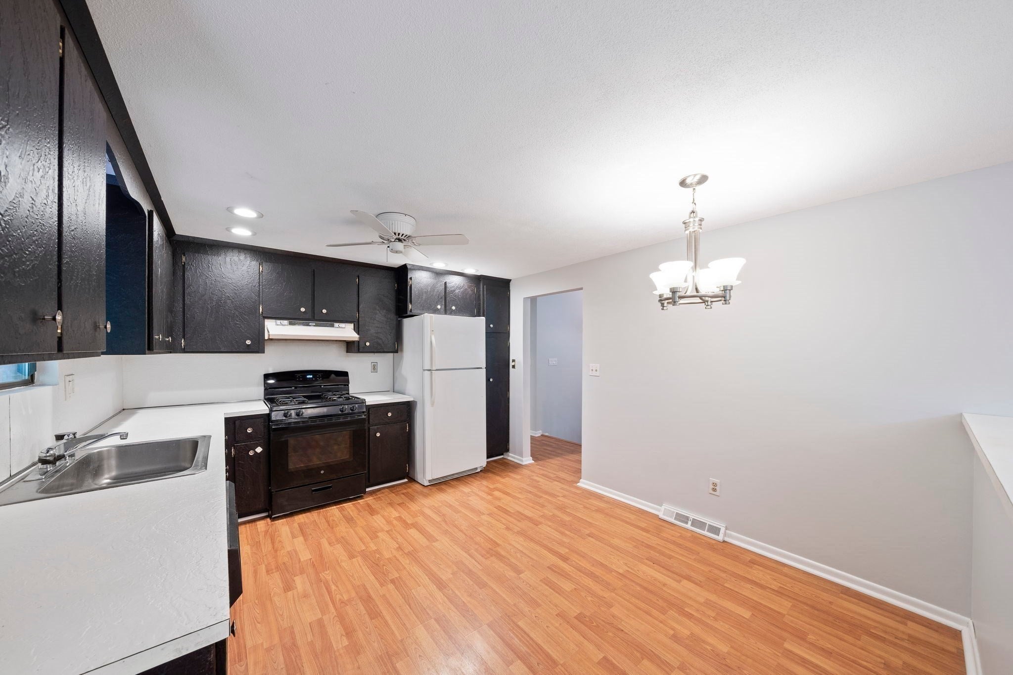 26 Cedarcrest Rd, Canton, MA, 26 Cedarcrest Rd, Canton, MA Photo #5