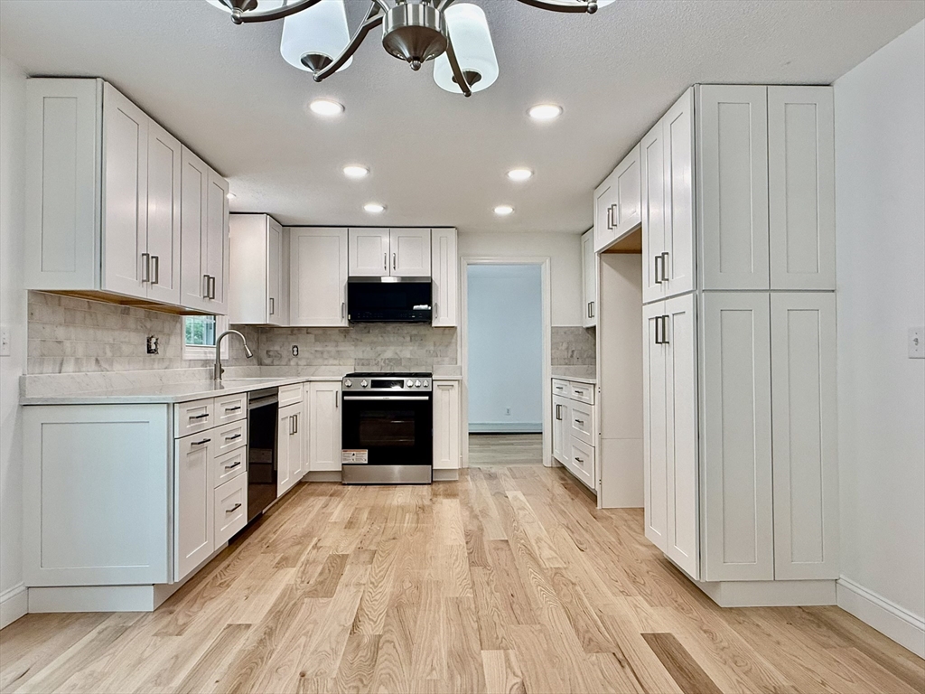 17 Hadrada Lane