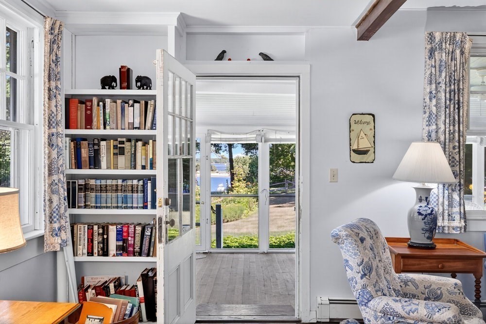 250 Scraggy Neck Road