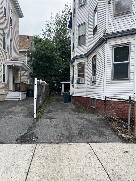 73 Woodman Street