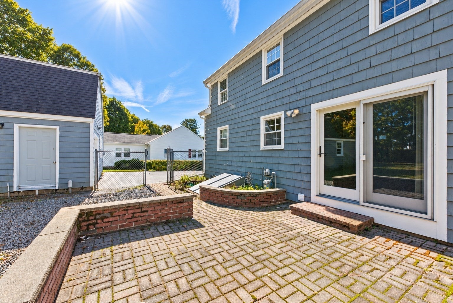 19 Alden St