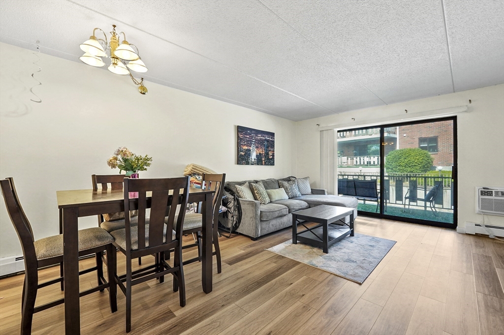 80 North Warren Street 14