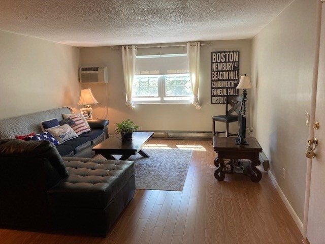 91 Pleasant Street D-6