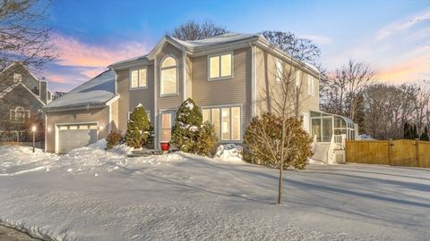 1-A Independence Circle Beverly MA 01915