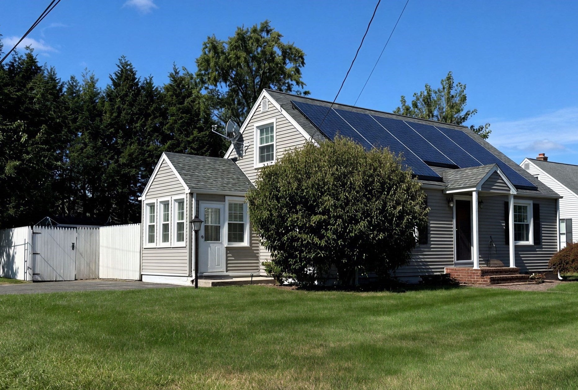 211 Holyoke St, Ludlow, MA Photo #42