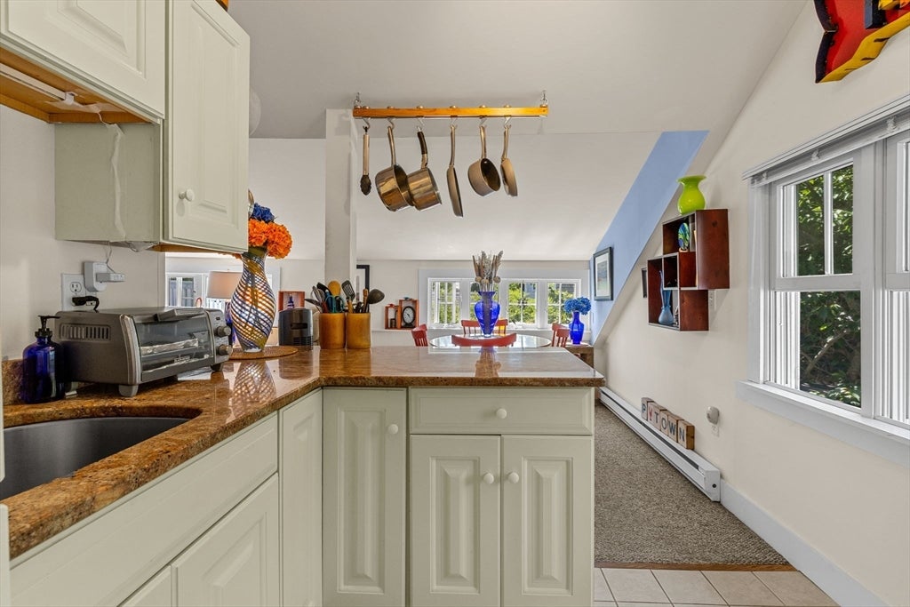 15 Cottage St #8, Provincetown, MA Photo #9