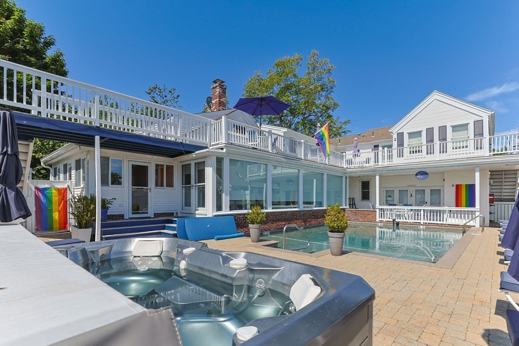 15 Cottage St #8, Provincetown, MA Photo #17