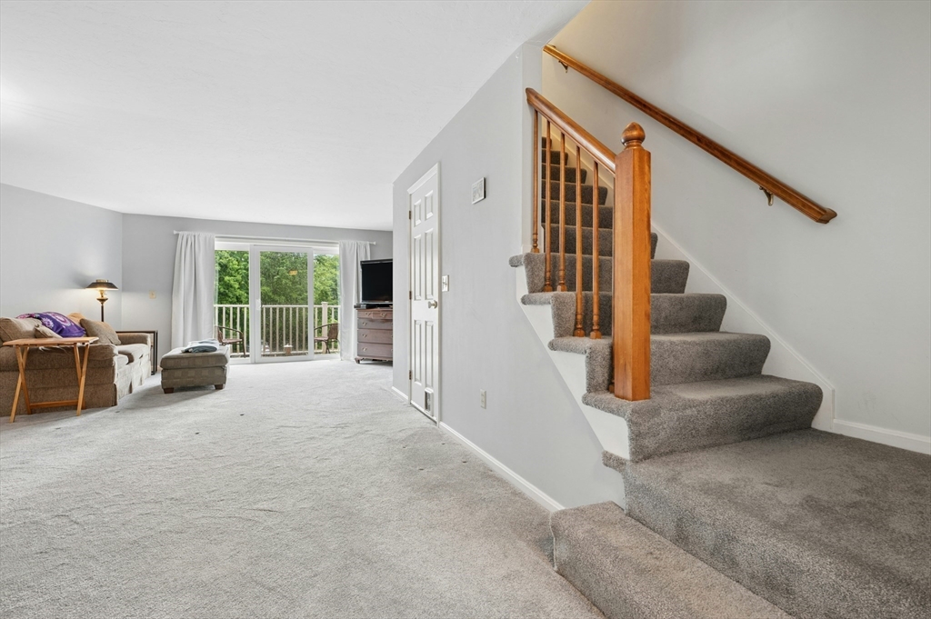 14 Hovey Pond Dr 14