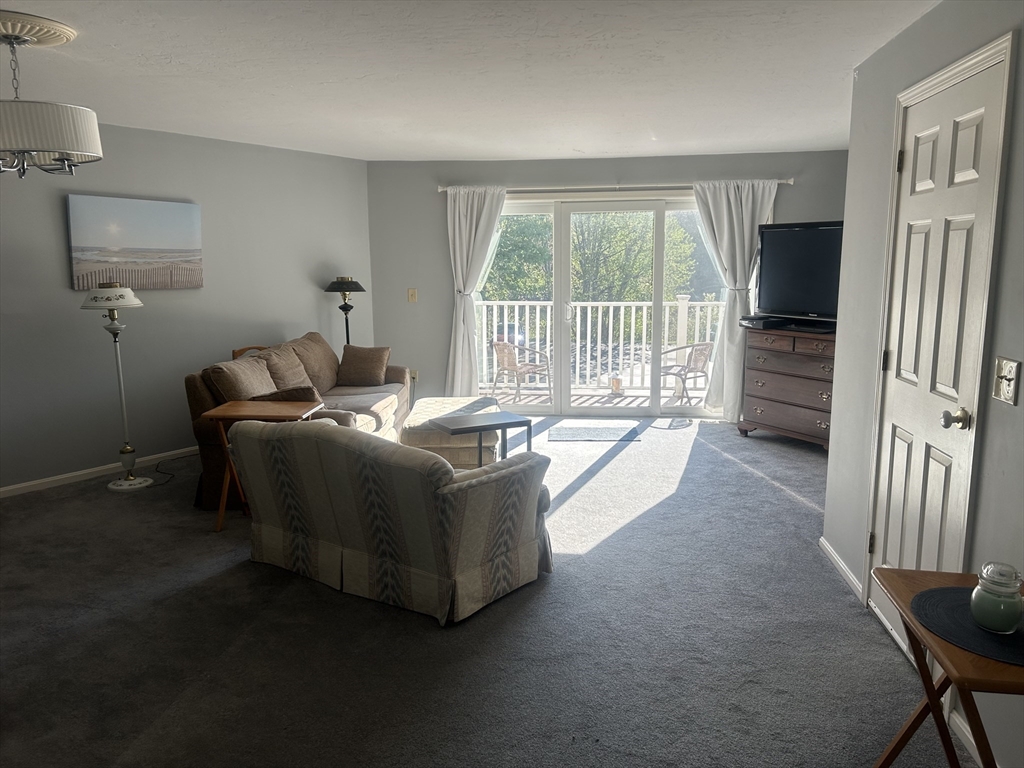 14 Hovey Pond Dr 14
