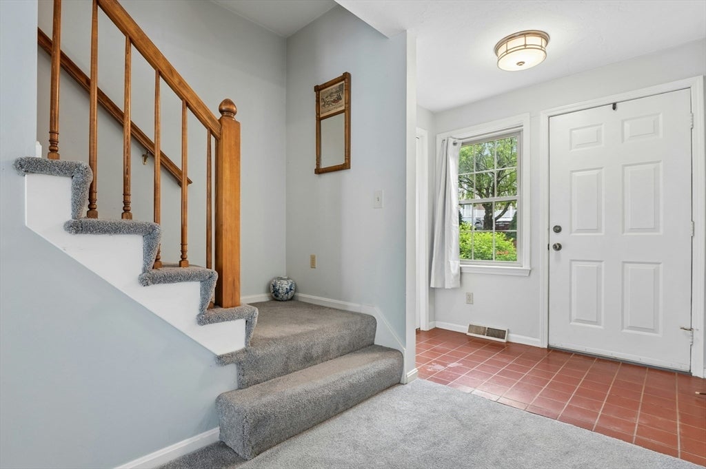 14 Hovey Pond Dr 14